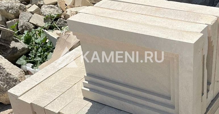 Декоры и мозаика из камня