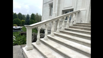 Фасад из известняка белого ИДА и доломита Геналдон (4076)