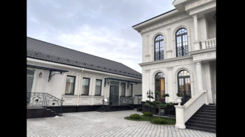 Фасад из известняка белого Классика (4699д)