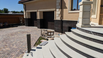 Гранитные ступени Загородный дом (1625)