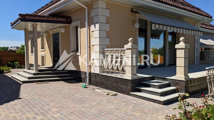 Гранитные ступени Загородный дом (1625)