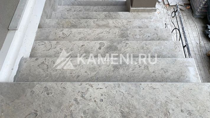 Лестницы наружние из Доломита Геналдон (3488)