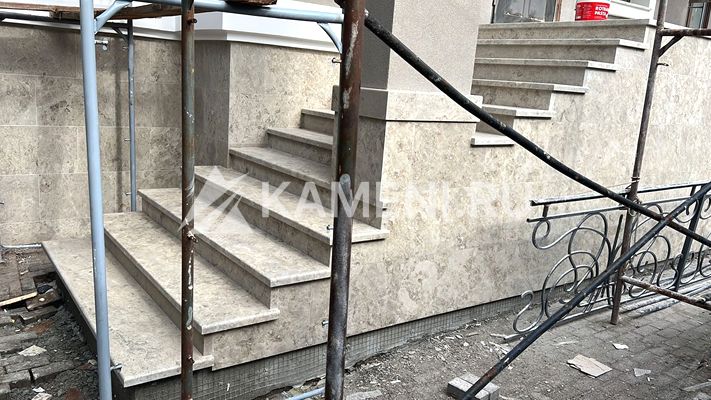 Лестницы наружние из Доломита Геналдон (3488)