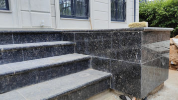 Ступени из гранита Тан Браун Грей (3538)