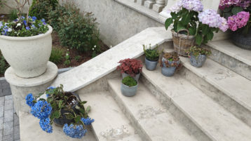 Доломит Геналдон на лестницах в загородном доме (3725)