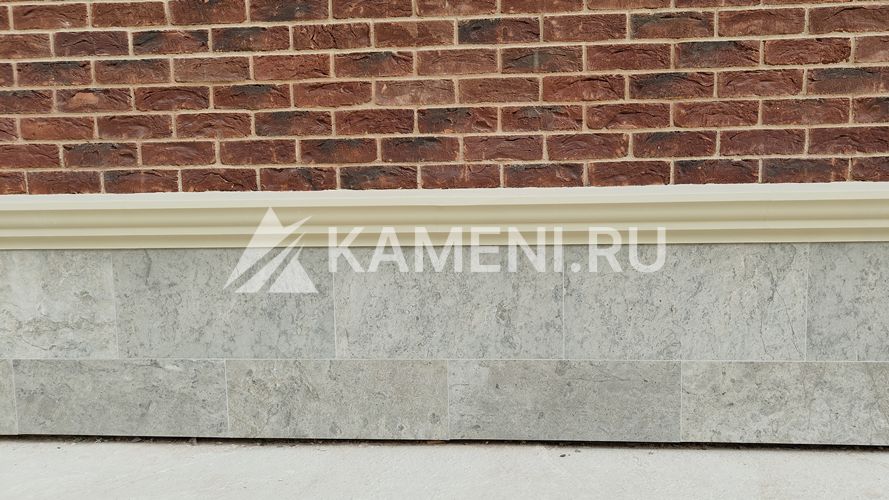 Доломит Геналдон на цоколе загор.дома (5051)